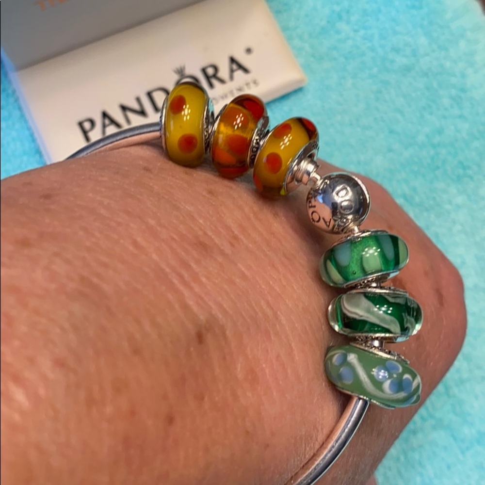 PANDORA 925 STERLING BANGLE BRACELET& 6 CHARMS - Picture 13 of 13